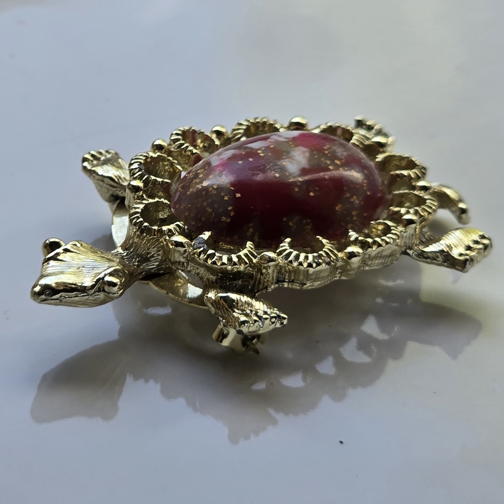 Vintage Gerry's Sparkly Gold Turtle Brooch with Red Stone